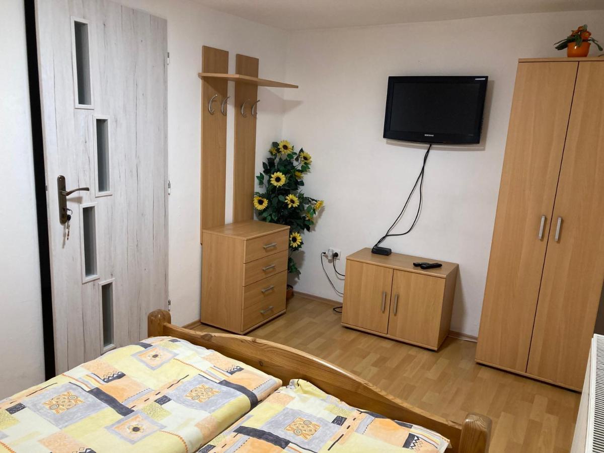 Apartman Klaudia Ruzomberok Exterior photo